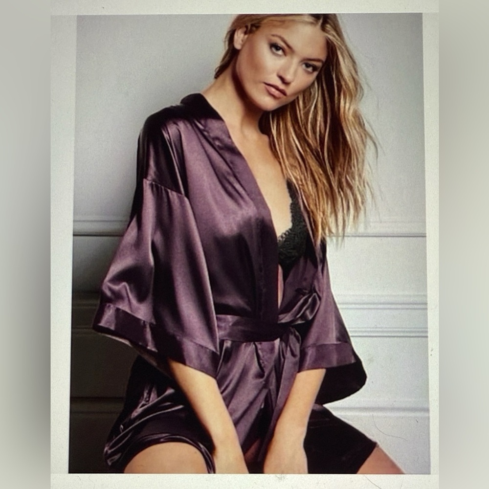 Victoria's Secret Satin Robe Deep Purple NWOT